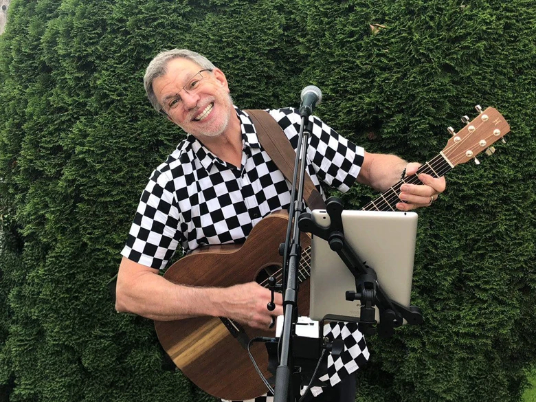 Howard Mack – 11 February @Sparrow